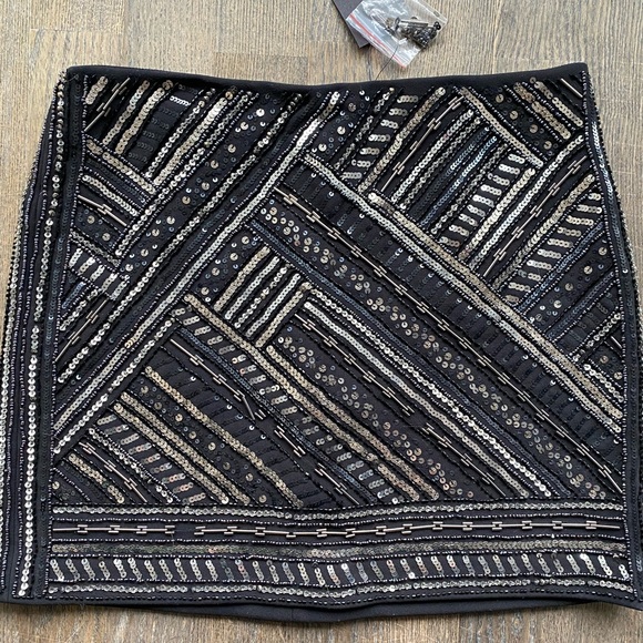 Club Monaco Malvinia Sequin Mini Skirt - Picture 4 of 11